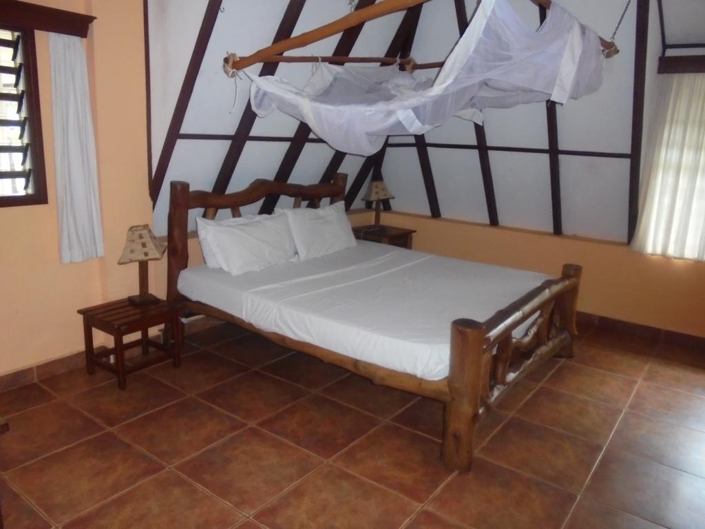 Sunset Villa Boutique Resort Diani Beach Buitenkant foto