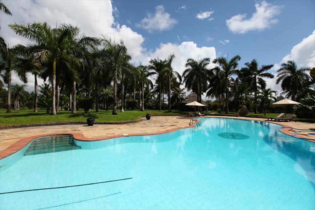 Sunset Villa Boutique Resort Diani Beach Buitenkant foto