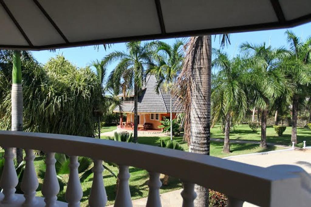 Sunset Villa Boutique Resort Diani Beach Buitenkant foto