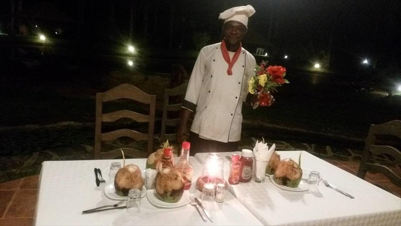 Sunset Villa Boutique Resort Diani Beach Buitenkant foto